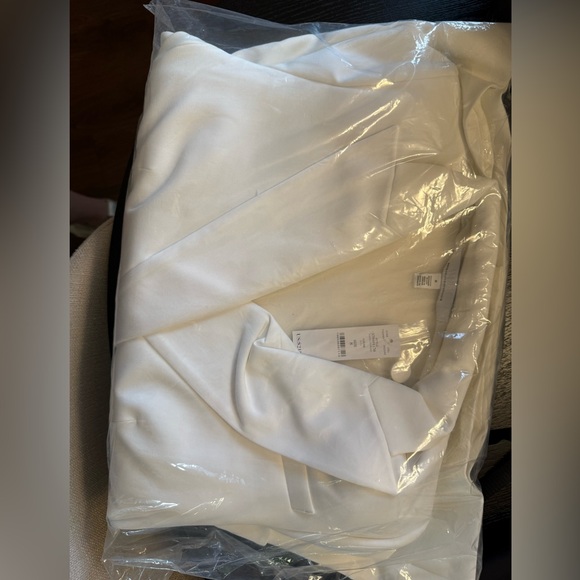 WHBM Blazer - Picture 2 of 3